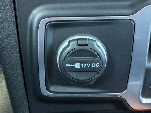 Used 2019 Jeep Wrangler Sport AWD/4WD image 17