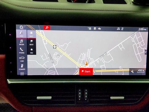 Used 2021 Porsche Cayenne AWD/4WD image 19