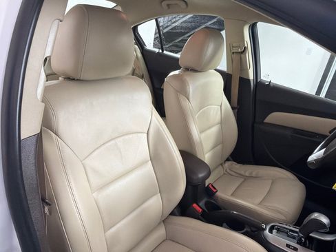 Used 2015 Chevrolet Cruze LT FWD image 21