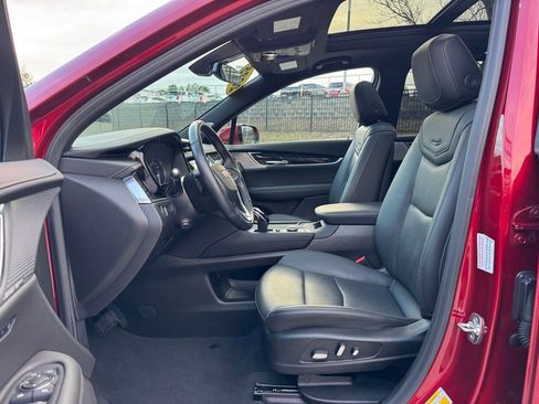 Certified 2025 Cadillac XT6 Premium Luxury image 23