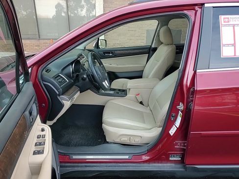 Used 2015 Subaru Outback 3.6R Limited image 16