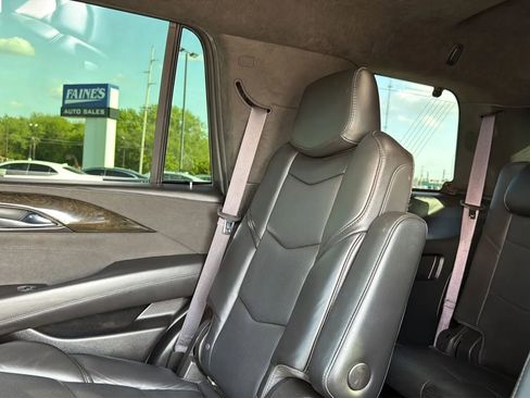 Used 2017 Cadillac Escalade Platinum AWD/4WD image 68