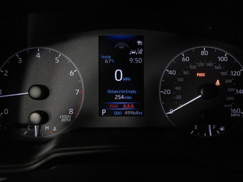 Used 2024 Toyota Corolla LE image 29