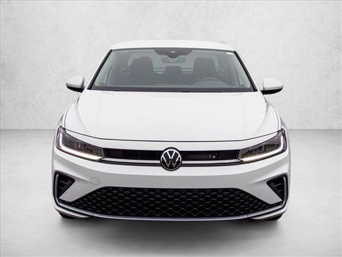 Used 2025 Volkswagen Jetta S image 2