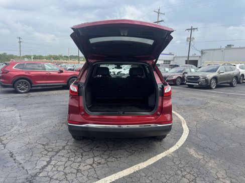 Used 2021 Chevrolet Equinox LT FWD image 34