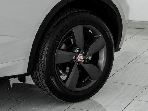 Used 2019 Jaguar E-PACE R-Dynamic SE image 56