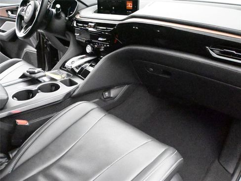 Certified 2022 Acura MDX SH-AWD w/ Technology Package image 17