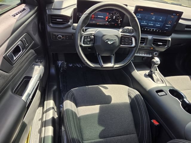 Used 2025 Ford Mustang Coupe RWD image 11