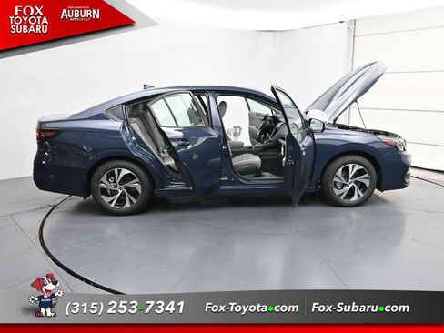 Used 2025 Subaru Legacy Premium image 34