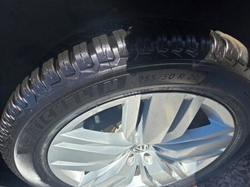 Used 2020 Volkswagen Atlas SE w/ Panoramic Sunroof Package FWD image 6