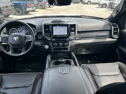 Used 2024 RAM 1500 Laramie RWD image 32