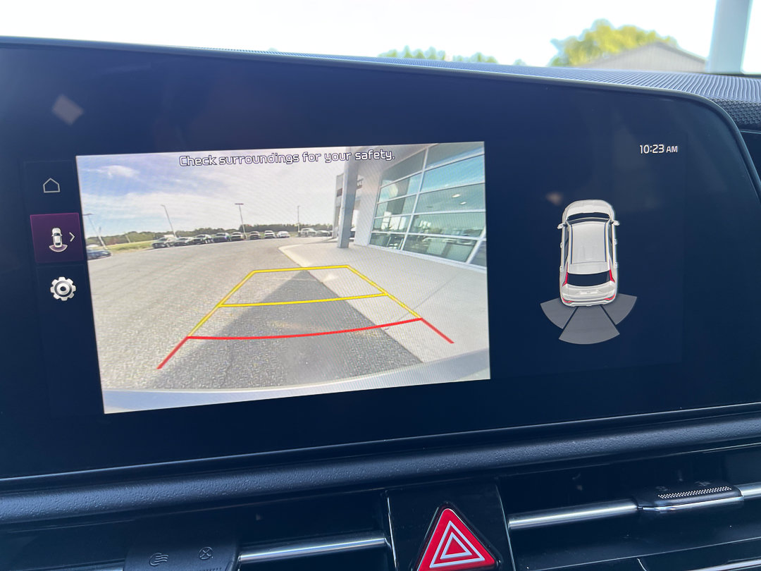 Used 2025 Kia Niro EX FWD image 22
