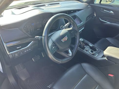 Used 2019 Cadillac XT4 Sport AWD/4WD image 11