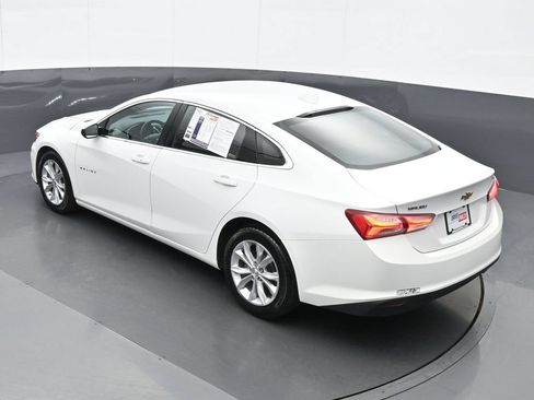Used 2022 Chevrolet Malibu LT FWD image 19