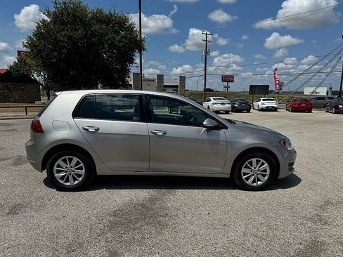 Used 2015 Volkswagen Golf S image 4