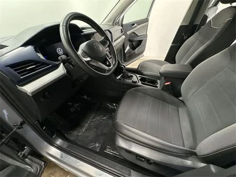 Certified 2023 Volkswagen Taos SE image 15