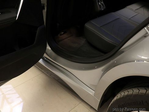 Used 2025 BMW X1 M35i w/ Premium Package image 29