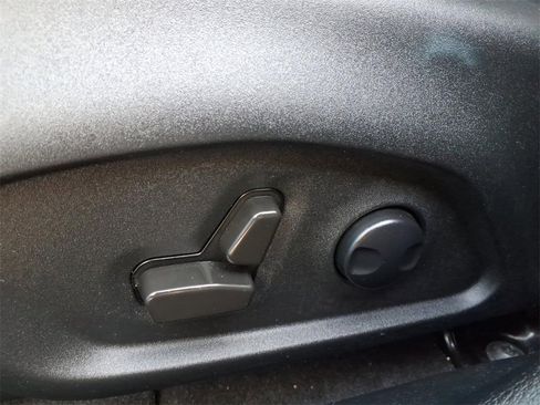 Used 2022 Jeep Compass Limited image 28