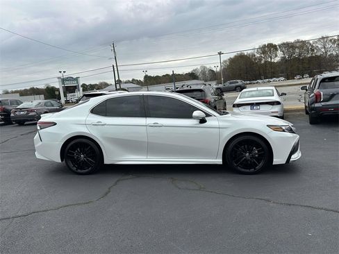 Used 2022 Toyota Camry XSE image 27