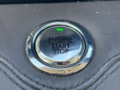 Used 2020 Lincoln Navigator L Black Label w/ Cargo Convenience Package image 22