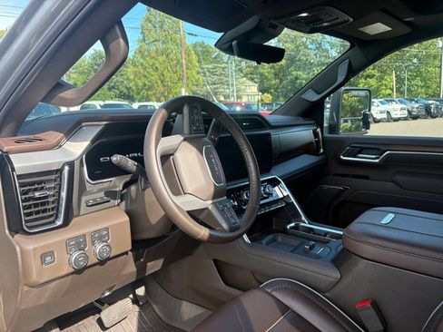 Used 2026 GMC Sierra 2500 Denali w/ Denali Reserve Package AWD/4WD image 6