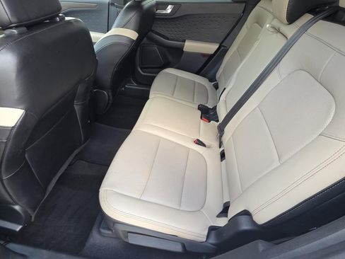 Used 2020 Ford Escape Titanium w/ Titanium Premium Package 2.0 image 10