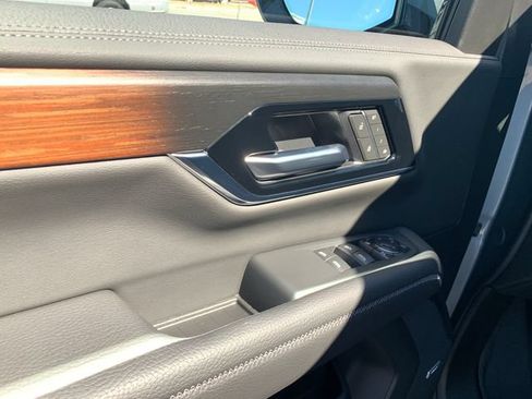 Used 2026 GMC Yukon Denali w/ LPO, Floor Liner Package AWD/4WD image 25