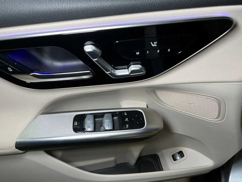 Certified 2025 Mercedes-Benz GLC 300 4MATIC image 22