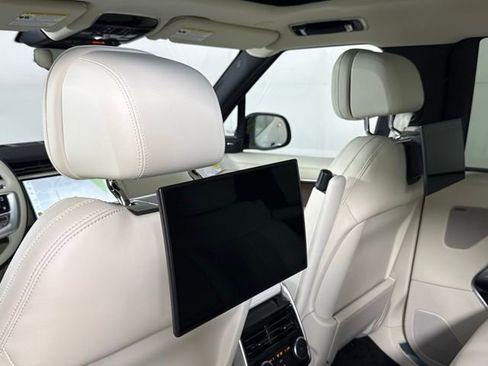 New 2026 Land Rover Range Rover Long Wheelbase SE AWD/4WD image 22
