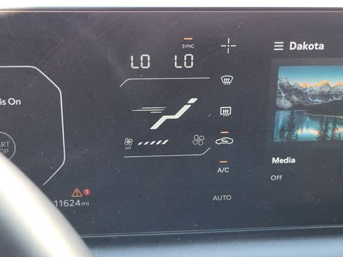 Used 2025 Kia K4 EX image 22