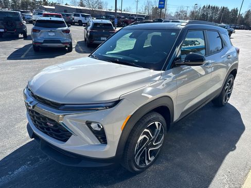 New 2026 Chevrolet TrailBlazer RS w/ Convenience Package AWD/4WD image 11