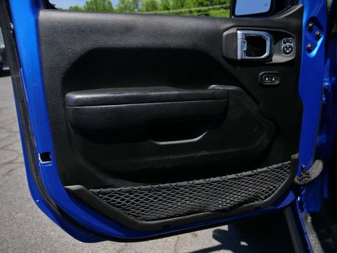 Used 2022 Jeep Gladiator Sport AWD/4WD image 28