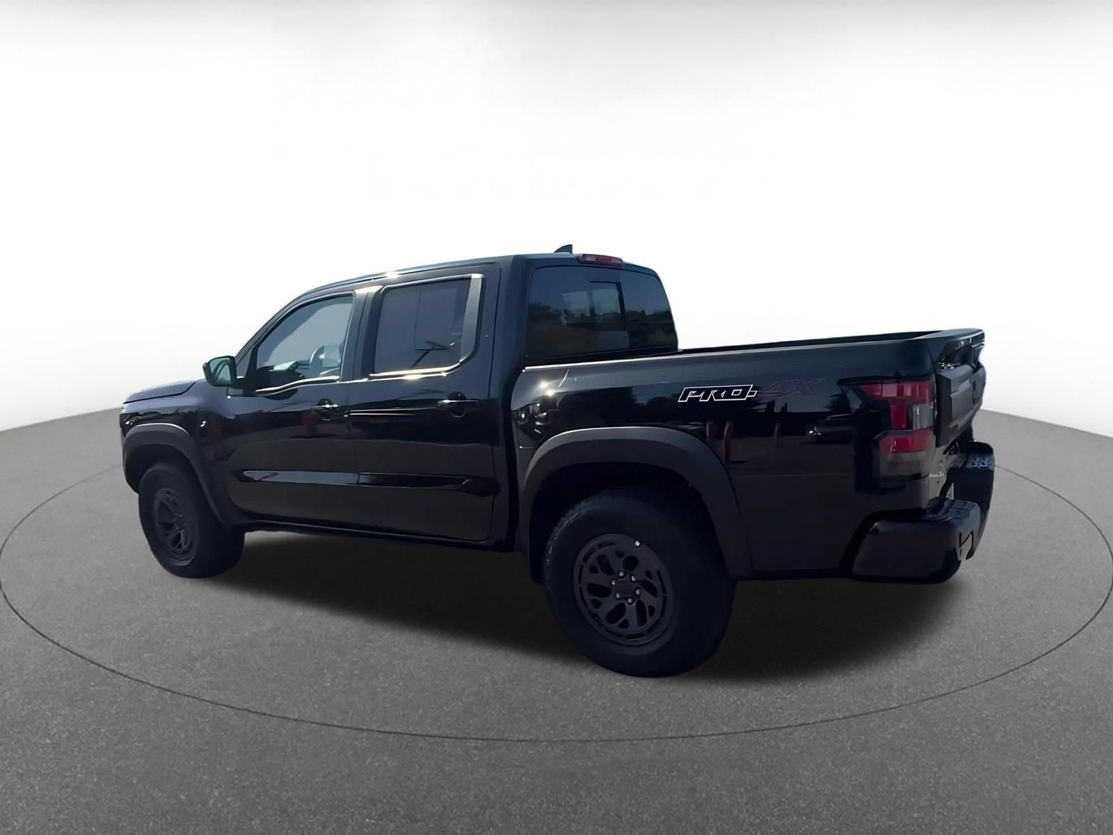 Used 2026 Nissan Frontier PRO-4X AWD/4WD image 9