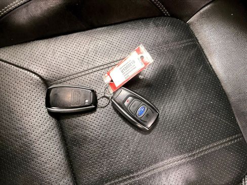 Used 2020 Subaru Forester Limited image 31