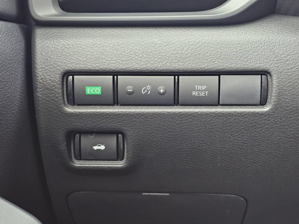 Used 2025 Nissan Sentra S FWD image 19