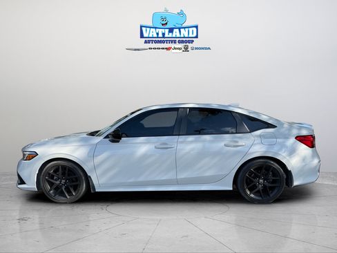 Certified 2024 Honda Civic Sport image 2