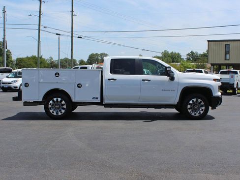 Used 2025 Chevrolet Silverado 2500 Custom w/ Custom Value Package AWD/4WD image 7