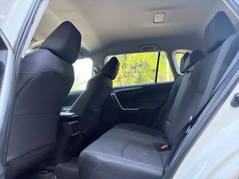 Used 2024 Toyota RAV4 LE FWD image 21