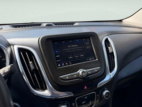 Used 2020 Chevrolet Equinox LT AWD/4WD image 21
