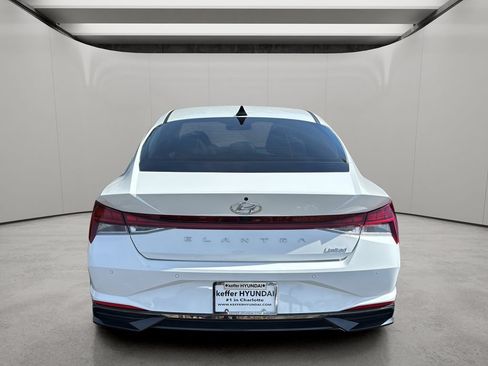 Certified 2023 Hyundai Elantra Limited FWD image 4