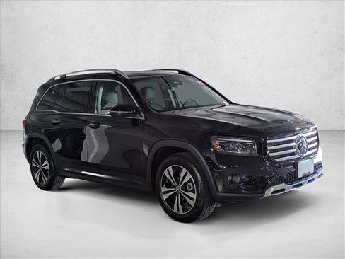 Used 2025 Mercedes-Benz GLB 250 image 6
