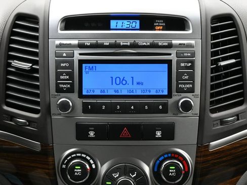 Used 2012 Hyundai Santa Fe GLS AWD/4WD image 19