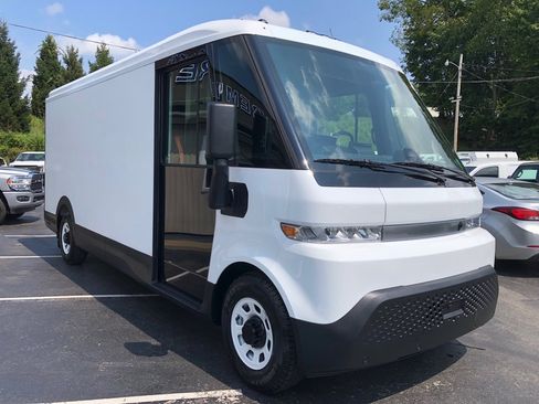 Used 2024 Chevrolet Brightdrop 600 w/ Commercial Equipment Package AWD/4WD image 8