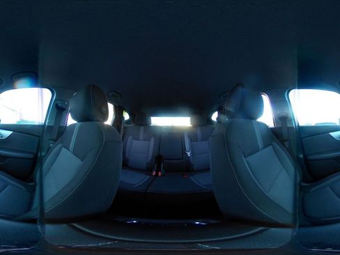 Used 2025 Chevrolet Blazer LT image 43