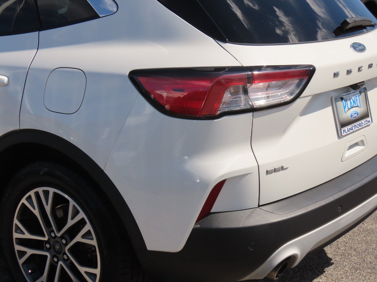 Used 2020 Ford Escape SEL FWD image 16