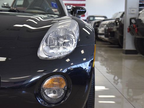 Used 2007 Pontiac Solstice Convertible w/ Premium Package image 12