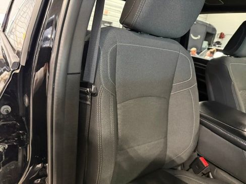 Used 2025 RAM 2500 Big Horn AWD/4WD image 12