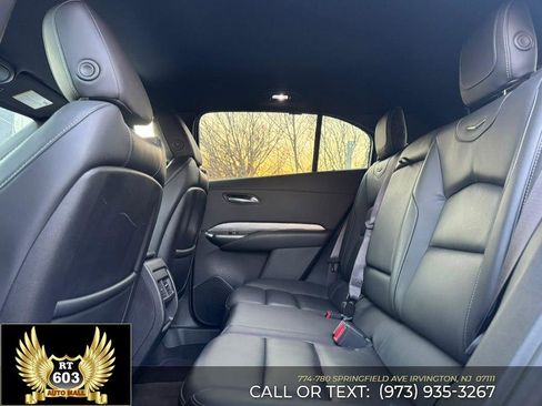 Used 2024 Cadillac XT4 Premium Luxury image 9