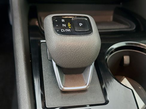 Used 2023 Nissan Rogue S FWD image 24