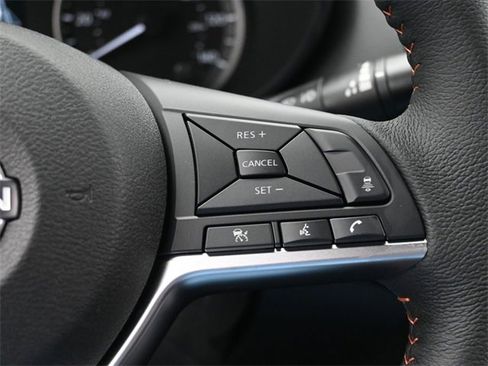 New 2025 Nissan Versa SR w/ Trunk Package image 20